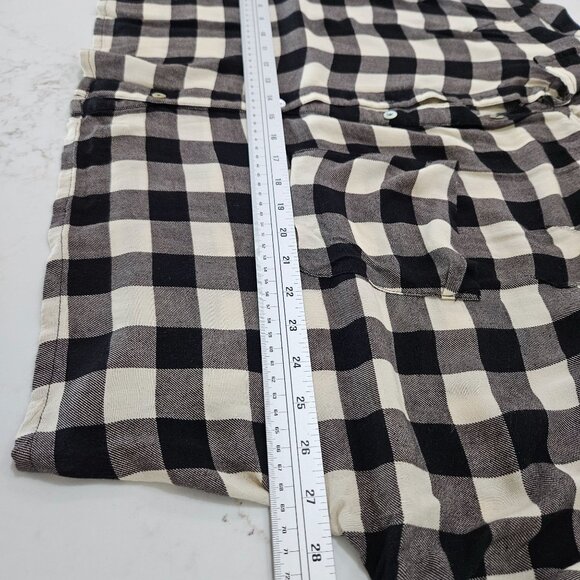 POL Crop Shirt Large Black Cream Plaid Flannel Button-Up Gorpcore Cabincore - Picture 5 of 11